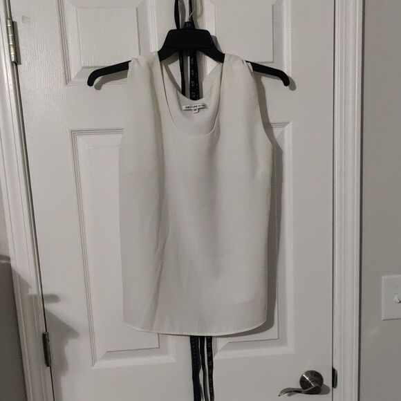 White Sleeveless Top - Picture 3 of 10